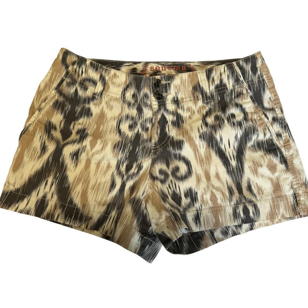Sonoma 6 grey, tan and white mid rise shorts.
